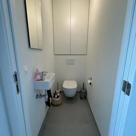 Splendide Au Centre De - Complexe Paradis Express *